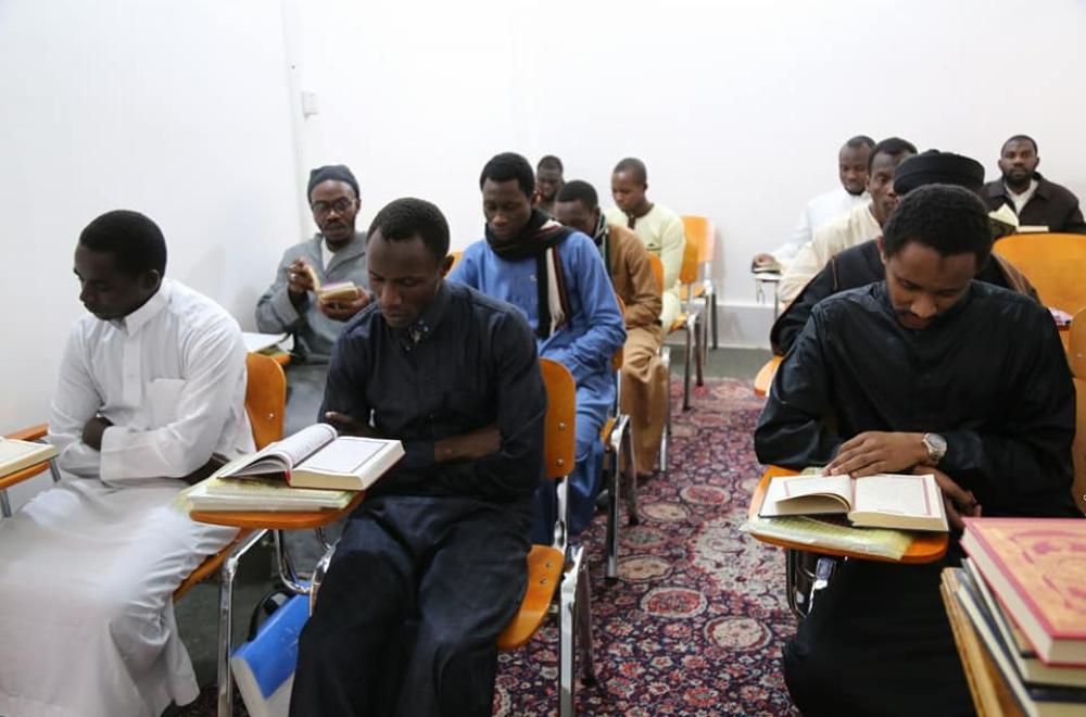 معهد الإمام علي(عليه السلام) للدراسات القرآنية في العتبة العلوية المقدسة يطلق دورة السفير للتعليم الإقرائي لغير الناطقين باللغة العربية من طلبة الحوزة العلمية