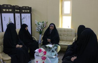 القسم النسوي في العتبة العلوية المقدسة يحضر فعاليات الاسبوع الثقافي في الجامعة الاسلامية