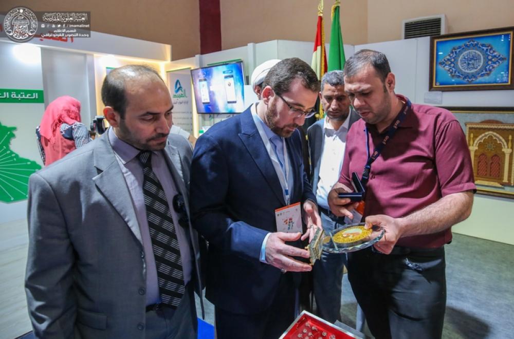 وفد رسمي من الأمانة العامة يزور جناح العتبة العلوية في معرض (جيتكس العراق) 