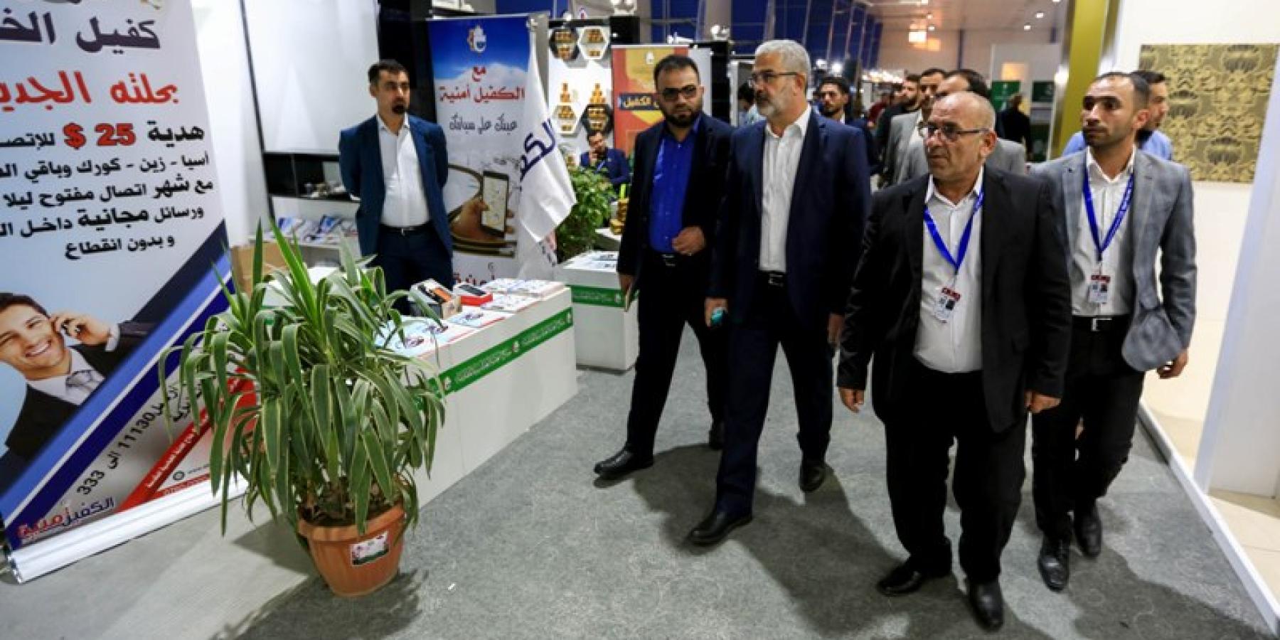 الأمين العام للعتبة العلوية المقدسة يتفقد جناح أقسام العتبة المشاركة في فعاليات "معرض بغداد الدولي"