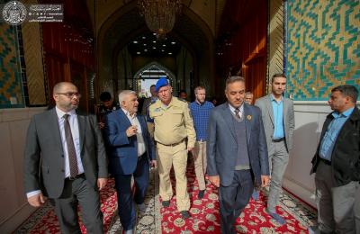 رئيس بعثة الإتحاد الأوربي الاستشارية في العراق : لي الشرف بزيارة مرقد الإمام علي 