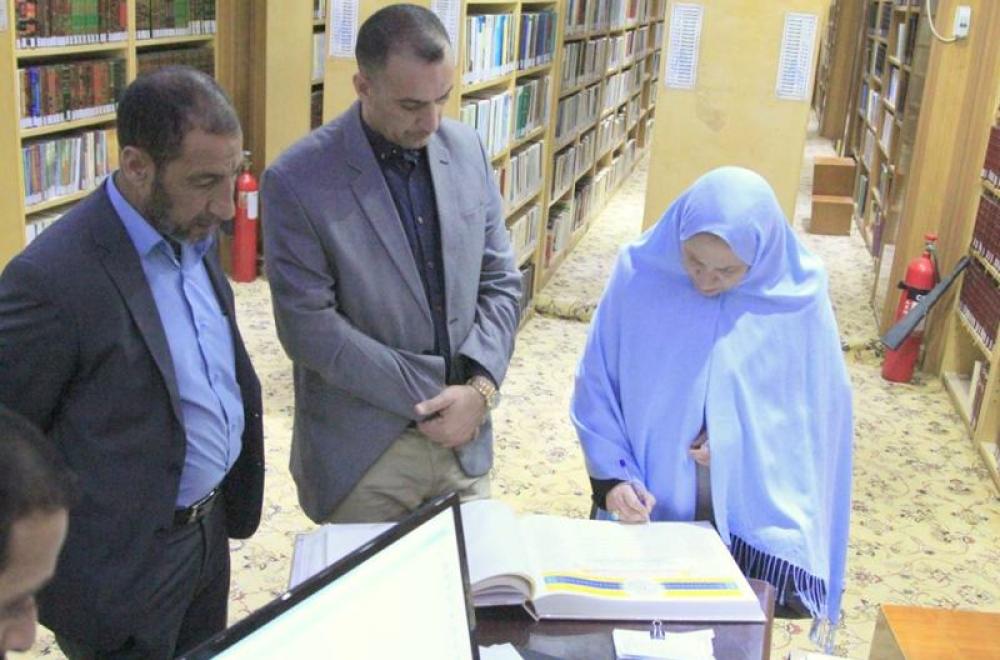 مكتبة الروضة الحيدرية تستقبل عددا من الوفود من داخل العراق وخارجه