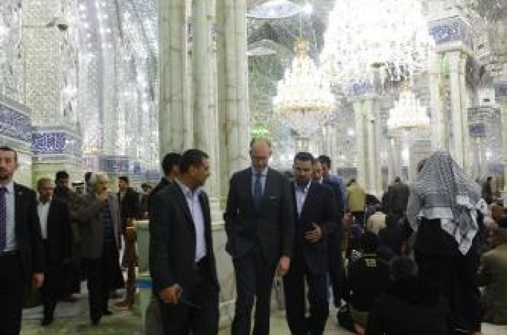 السفير السويدي في العراق بعد اطلاعه على معالم العتبة العلوية المقدسة : الإمام علي شخصية إنسانية وتاريخية ودينية جديرة بالاحترام