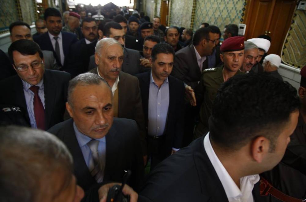 وزير الداخلية محمد سالم الغبان والوفد المرافق له يتشرف بزيارة العتبة العلوية المقدسة