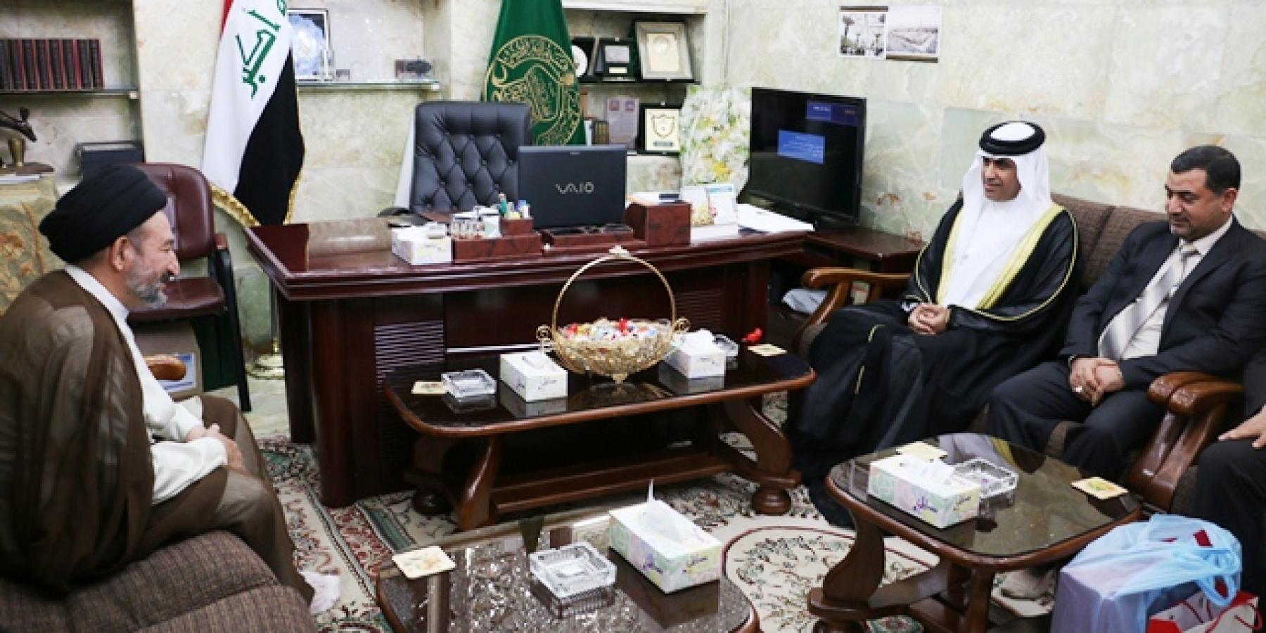 القنصل البحريني يتشرف بزيارة العتبة العلوية ويلتقي امينها العام 