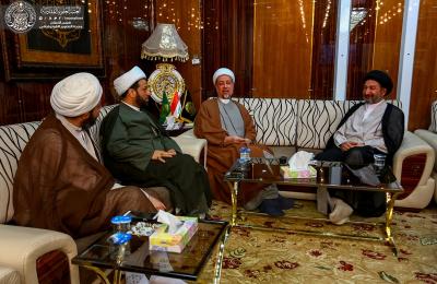 رئيس هيأة الحج والعمرة يتشرف بزيارة مرقد الإمام علي(ع) ويلتقي بالأمين العام للعتبة العلوية المقدسة