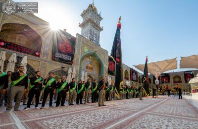  منتسبو العتبة العلوية المقدسة يقيمون مجلس العزاء الحسيني في الصحن الحيدري الشريف 