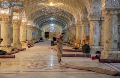 بالصور... فرش وتجهيز صحن فاطمة (ع) استقبالا للمعزين في ذكرى رحيل النبي الكريم (ص)