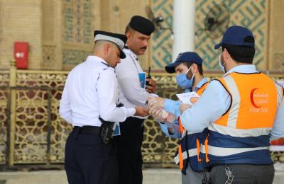 شاهد كيف مارست الكوادر المهنية في العتبة العلوية مهام التثقيف و التعفير أيام عيد الفطر المبارك 