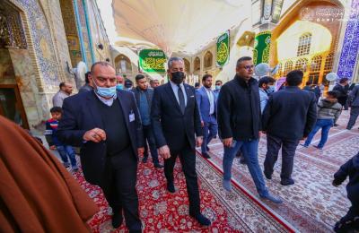وكيل وزير الصحة يتشرف بزيارة مرقد أمير المؤمنين(عليه السلام) ويؤكد على تعزيز التعاون المشترك بين العتبة العلوية ووزارة الصحة
