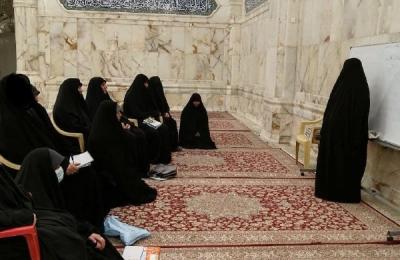 الإرشاد والتوجيه الديني النسوي في العتبة العلوية يواصل برنامج (المشروع التثقيفي) 