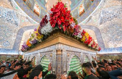 المؤمنون يحيون زيارة المبعث النبوي الشريف بتبادل التهاني والتبريكات في رحاب المرقد العلوي المطهر - تقرير معزز بالصور -