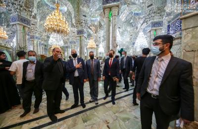  السفير الدنماركي في العراق يطلع على معالم العتبة العلوية ويبدي إعجابه بالفن الإسلامي الزاخر