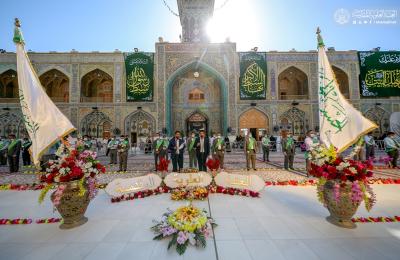 منتسبو العتبة العلوية المقدسة يحيون المولد المبارك للإمام الحسن المجتبى ( عليه السلام ) خلال الزيارة الصباحية – صور -