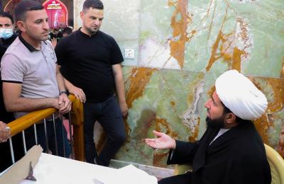 قسم الشؤون الدينية في العتبة العلوية المقدسة ... إقبال واسع على المحطات الاستفتائية للإجابة عن الأسئلة الشرعية - صور -