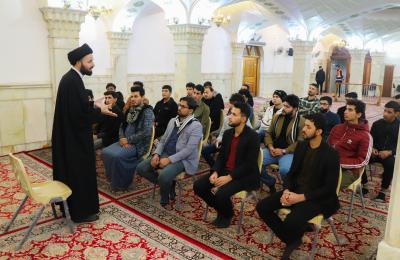 قسم الشؤون الدينية في العتبة العلوية يستضيف جمعا من شباب محافظة البصرة