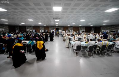 العتبة العلوية المقدسة تباشر بتقديم خدمات الضيافة لحجَّاج بيت الله الحرام في أطراف مدينة كربلاء المقدسة
