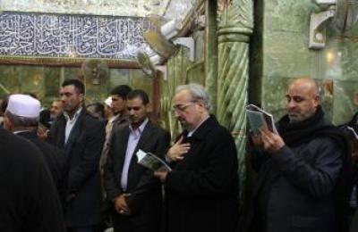 القنصل الإيراني في النجف الأشرف يتشرَّف بزيارة مرقد الإمام أمير المؤمنين عَلِيٍّ عليه السلام