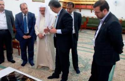 رئيس ديوان الوقف الشيعي يزور العتبة العلوية المقدسة للإطلاع على التصاميم الاخيرة للمشاريع المستقبلية
