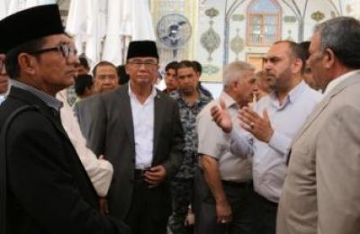 وفد دبلوماسي أندونيسي يزور المرقد العلوي الشريف