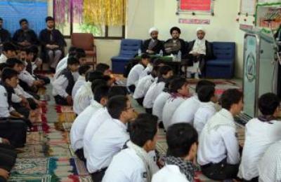 وفد العتبة العلوية المقدسة الى باكستان يزور كلية أسوة وجامعة مظهر الايمان في إقليم البنجاب