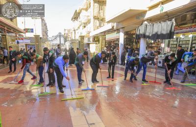  العتبة العلوية المقدسة تستقطب طلبة مدارس النجف الأشرف للمساهمة في برامجها الميدانية لتنظيف المدينة المقدسة 