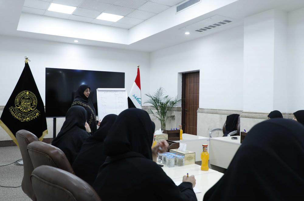 لتعزيز التواصل مع الزائرات الأجنبيات : العتبة العلويّة المقدّسة تُطلق دورة لتعليم اللغة الإنجليزية لخادمات القسم النسويّ
