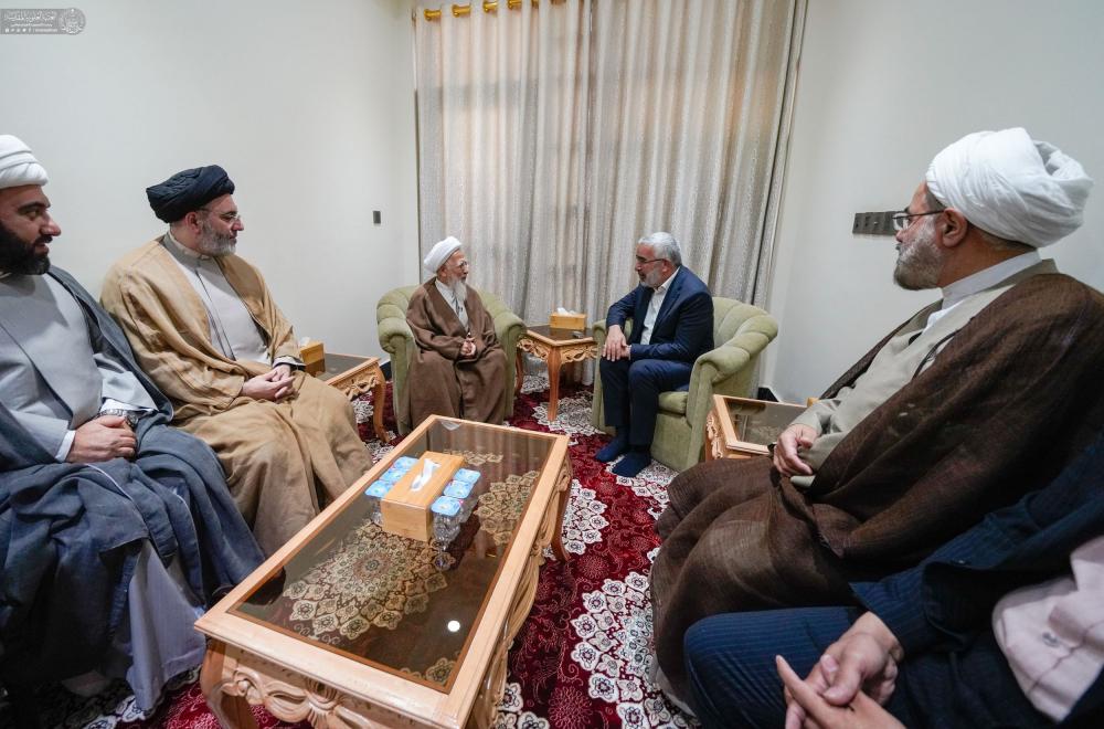 الأمين العام للعتبة العلوية المقدسة يلتقي المرجع الديني سماحة الشيخ جوادي آملي