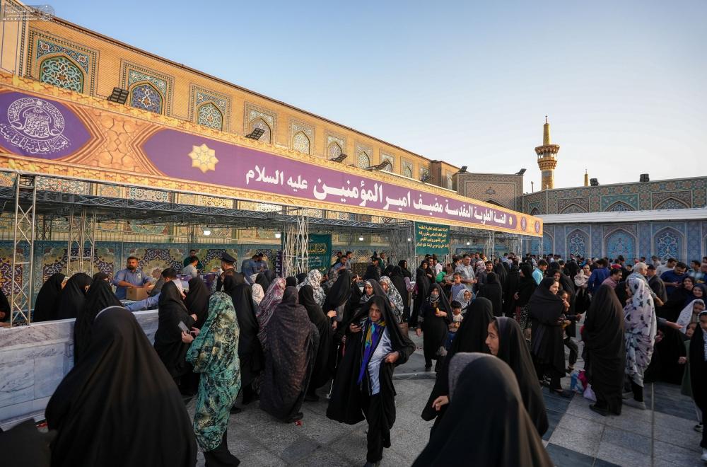 العتبة العلويّة المقدّسة تشارك بتقديم الخدمات للزائرين بمناسبة مولد الإمام الرضا (ع) في مشهد المقدّسة 